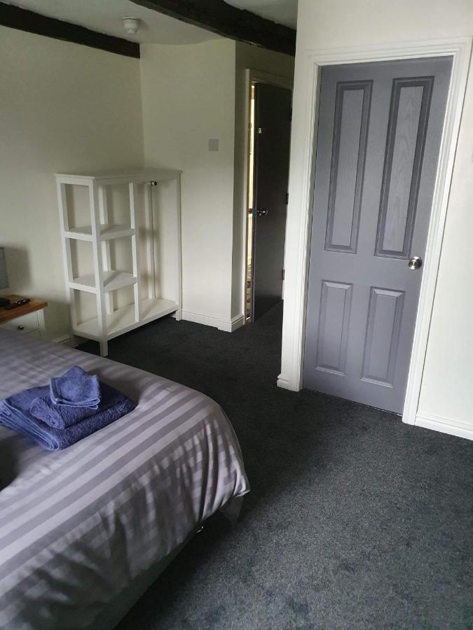 Red Lion Rooms - Self Check In Dalton in Furness Εξωτερικό φωτογραφία